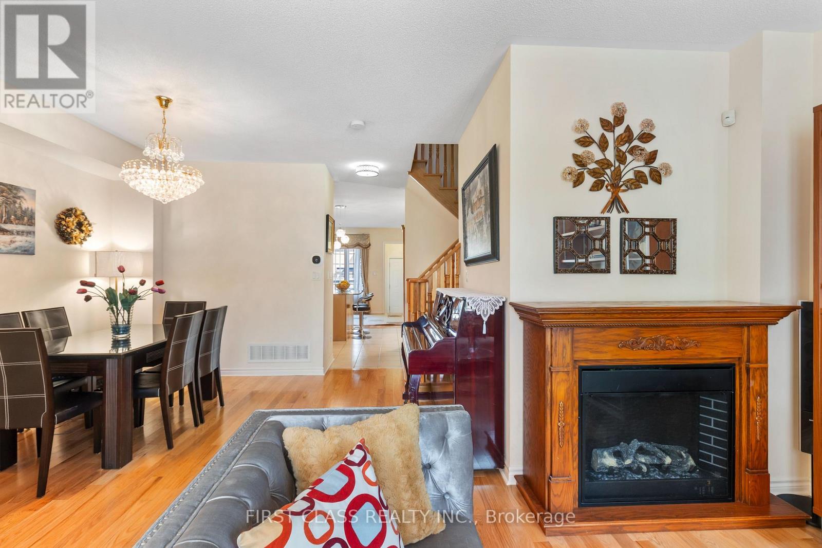 Photo 20 of 10501 Woodbine Ave Avenue, Markham ON