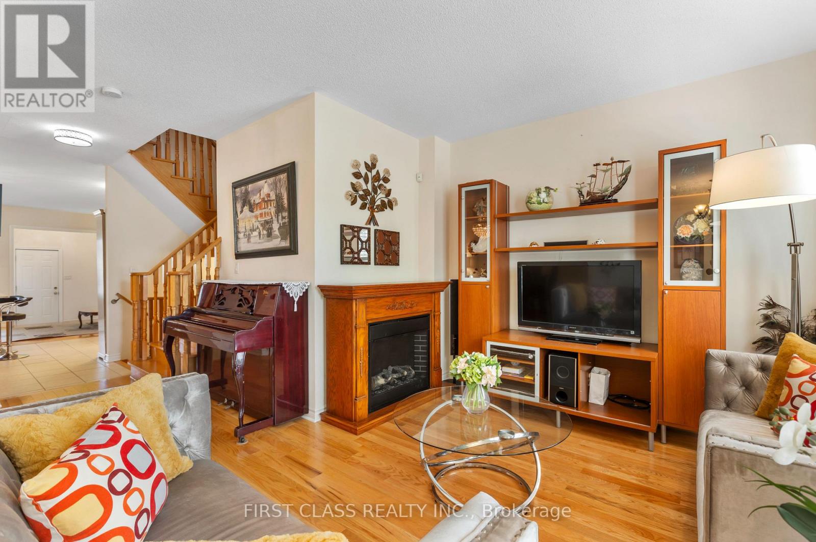 Photo 25 of 10501 Woodbine Ave Avenue, Markham ON
