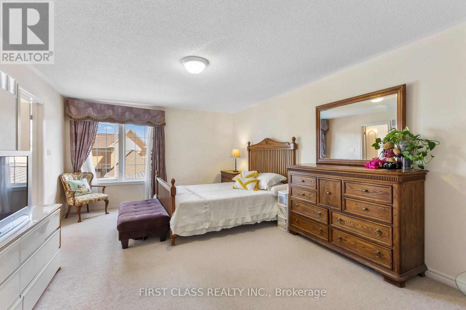 Photo 27 of 10501 Woodbine Ave Avenue, Markham ON