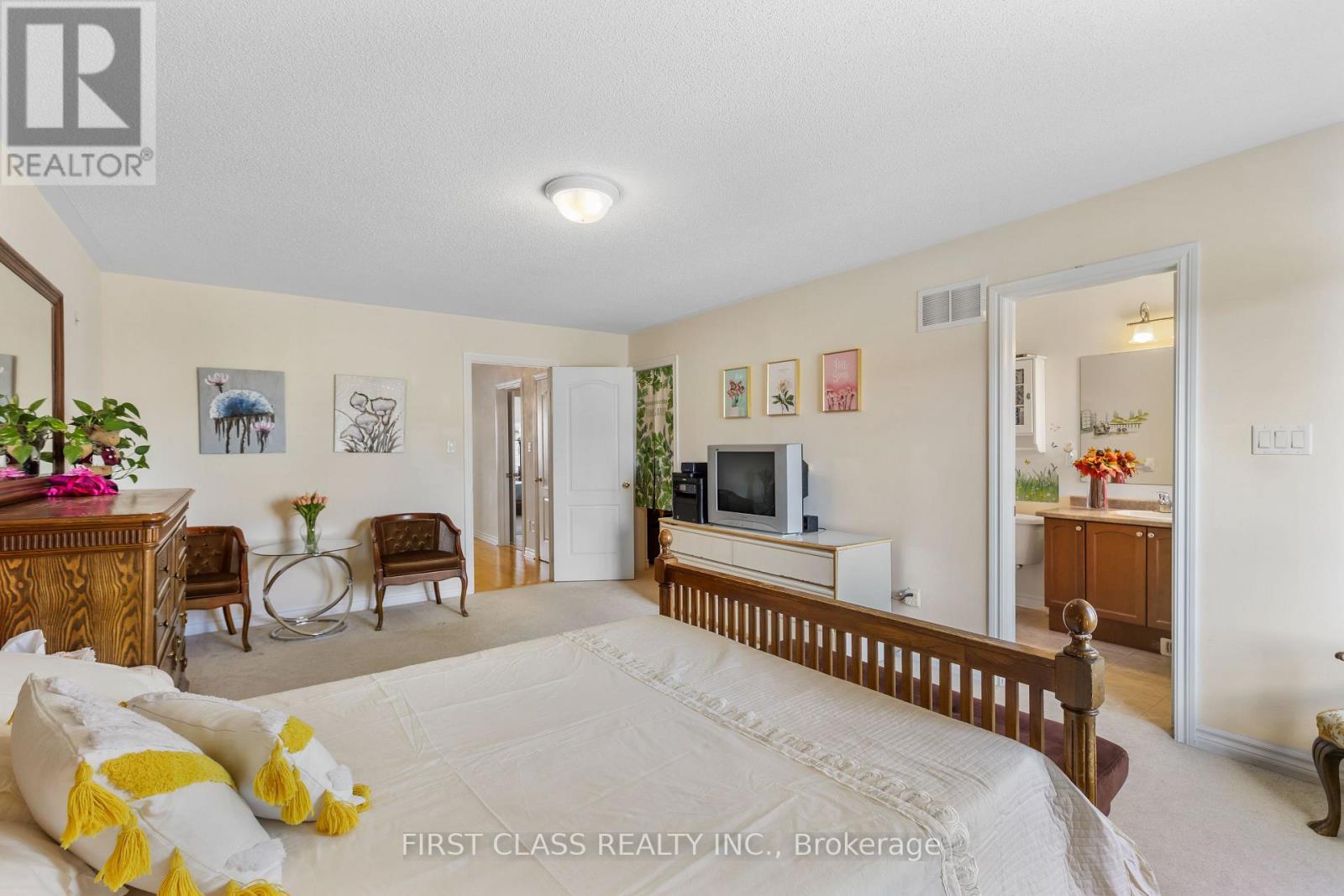 Photo 30 of 10501 Woodbine Ave Avenue, Markham ON