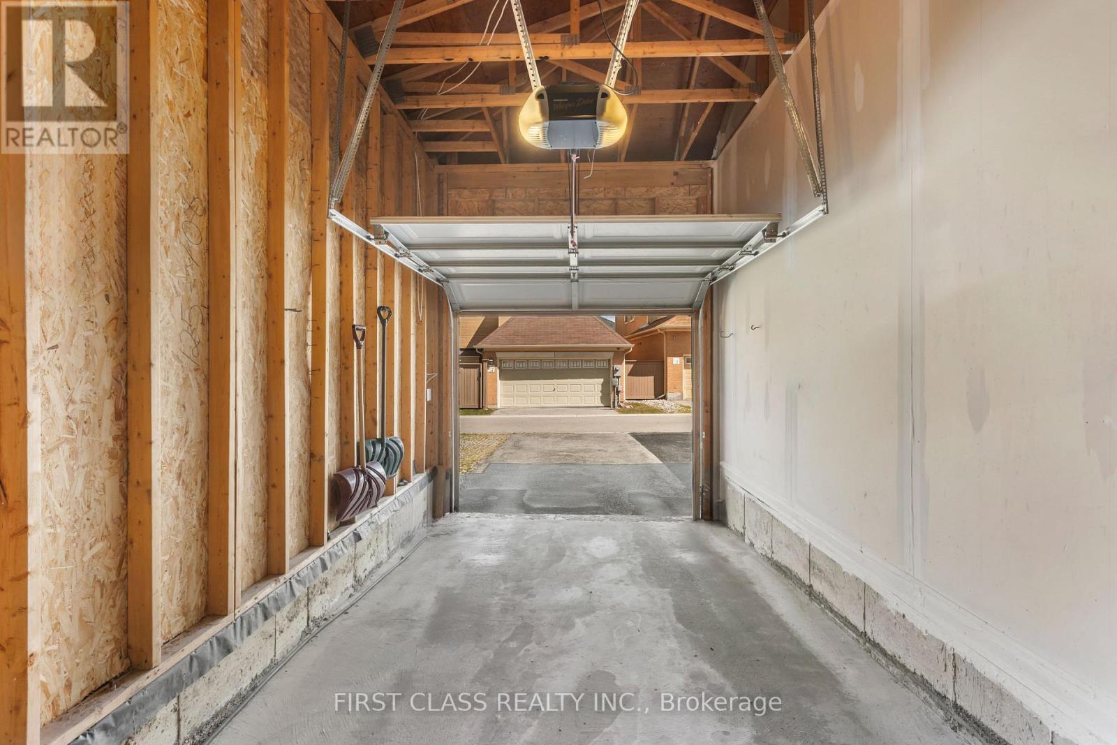Photo 9 of 10501 Woodbine Ave Avenue, Markham ON