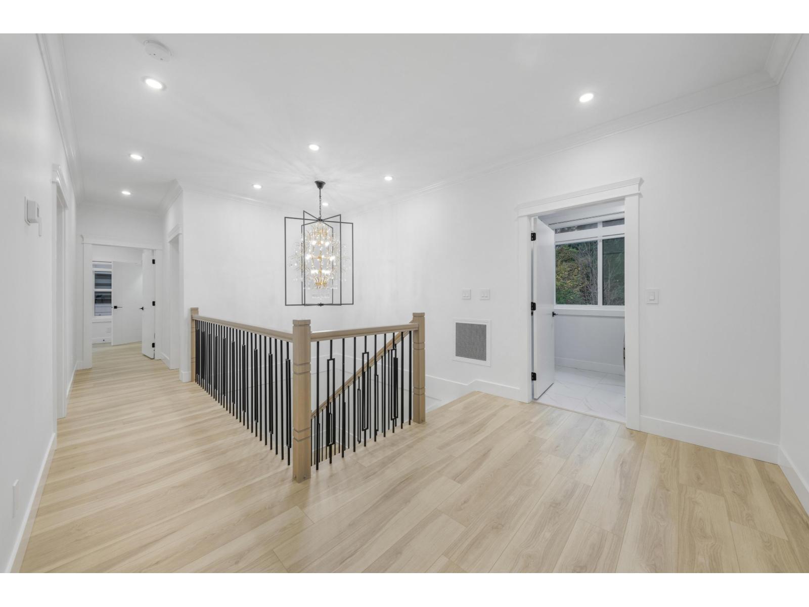 Photo 7 of 12671 106 A Avenue, Surrey BC