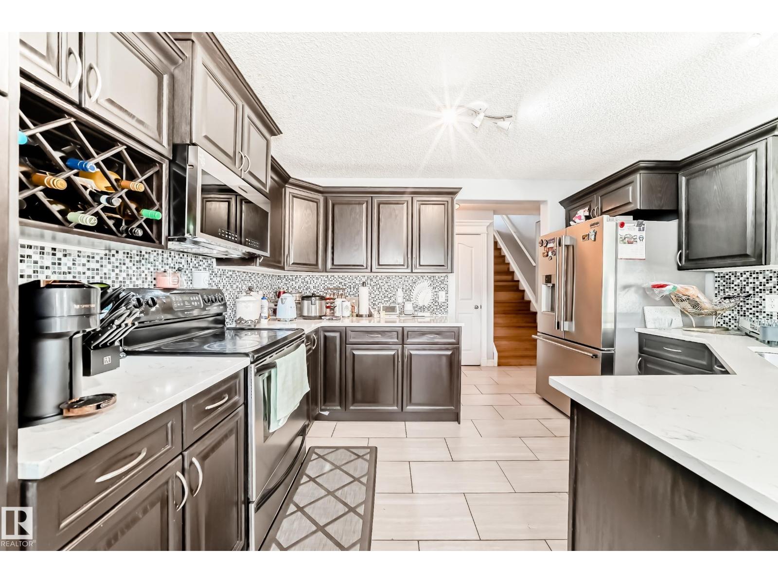 Photo 7 of 5506 165 Av Nw, Edmonton AB