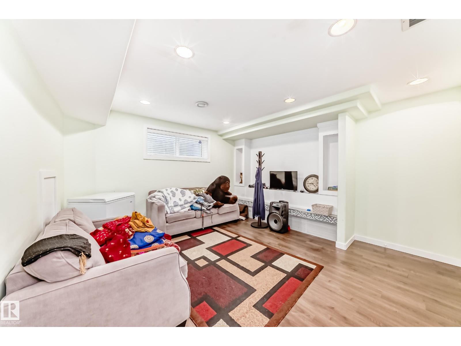 Photo 38 of 5506 165 Av Nw, Edmonton AB