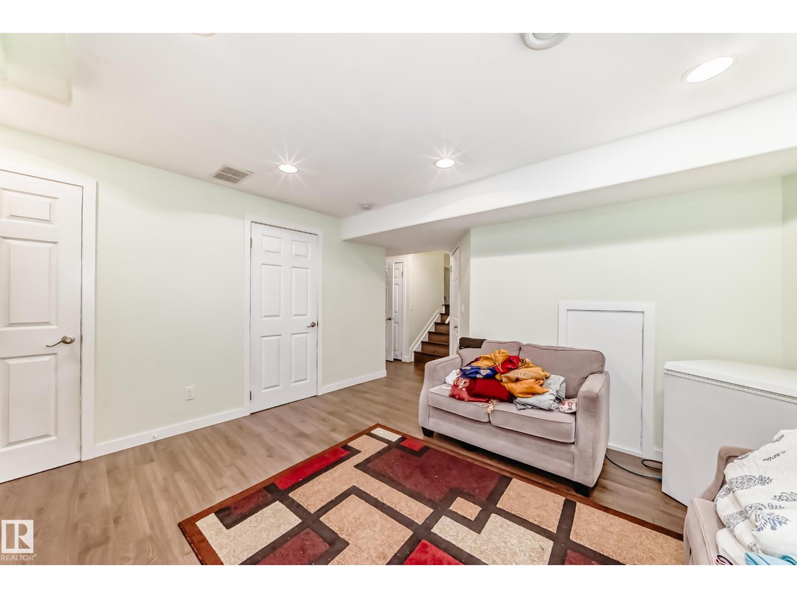 Photo 43 of 5506 165 Av Nw, Edmonton AB