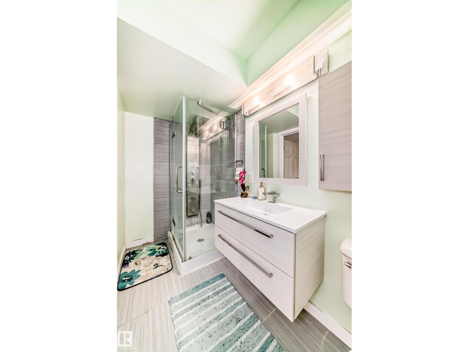 Photo 54 of 5506 165 Av Nw, Edmonton AB