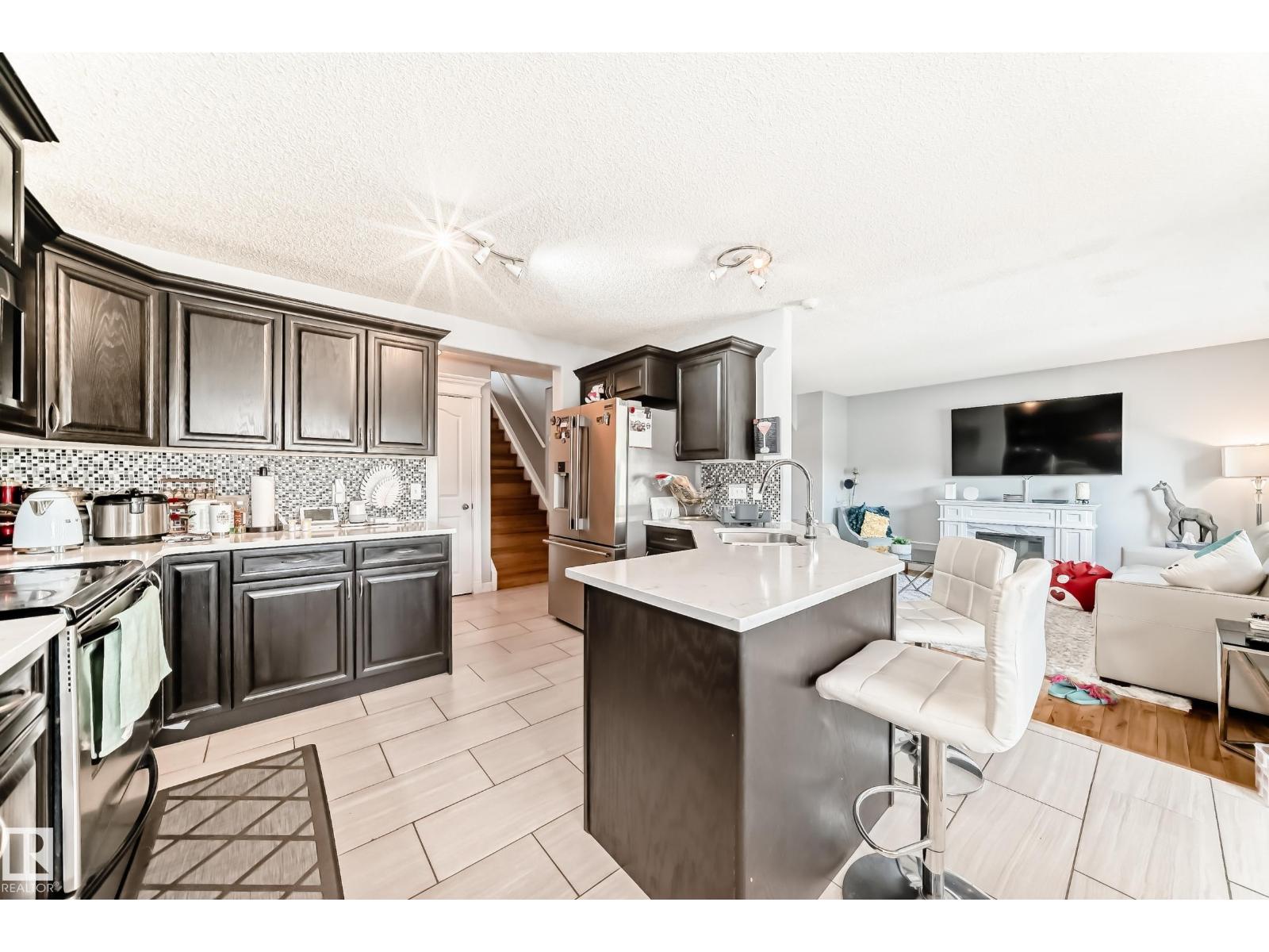 Photo 3 of 5506 165 Av Nw, Edmonton AB
