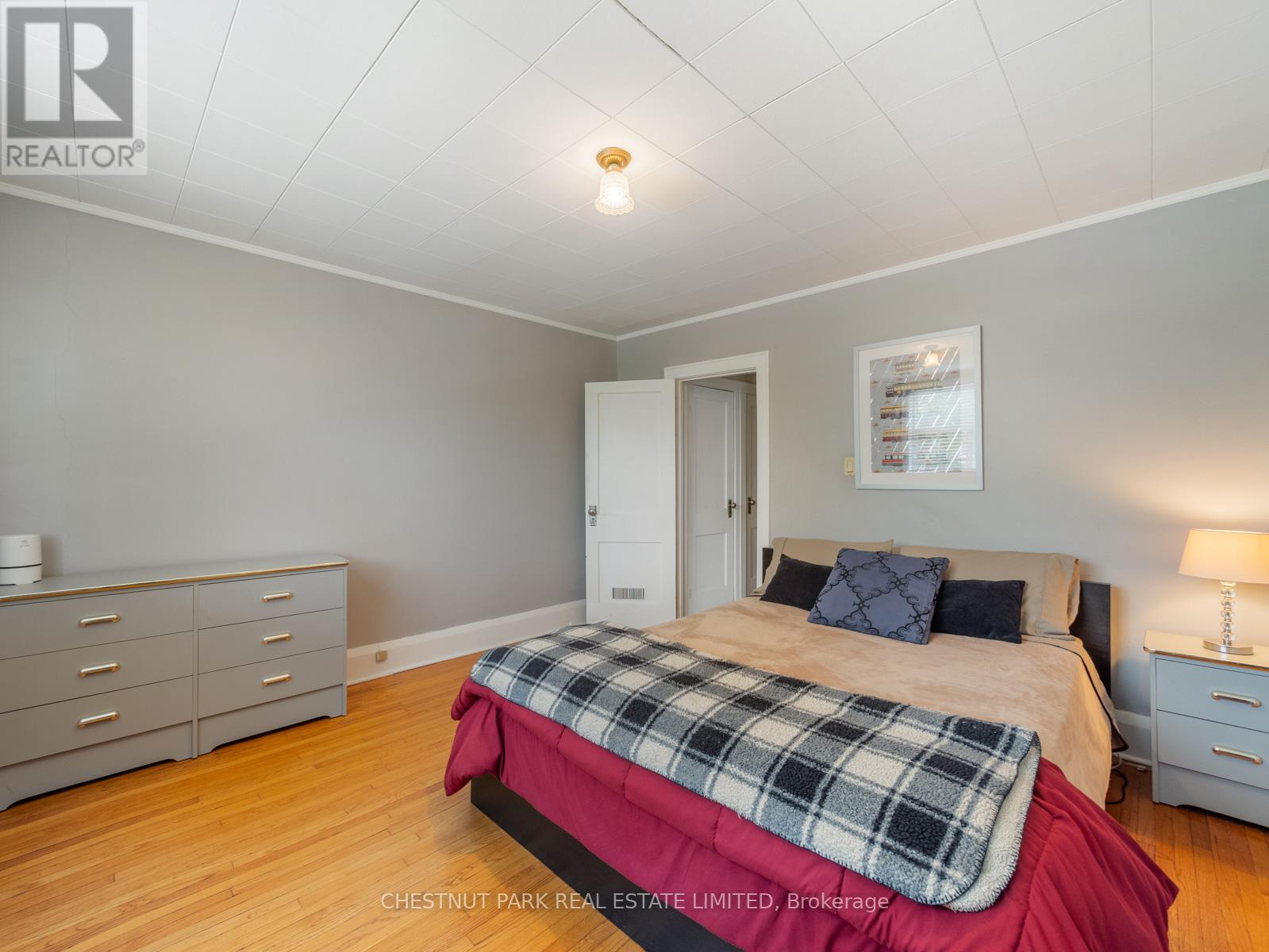 Photo 7 of 673 Durie Street, Toronto ON