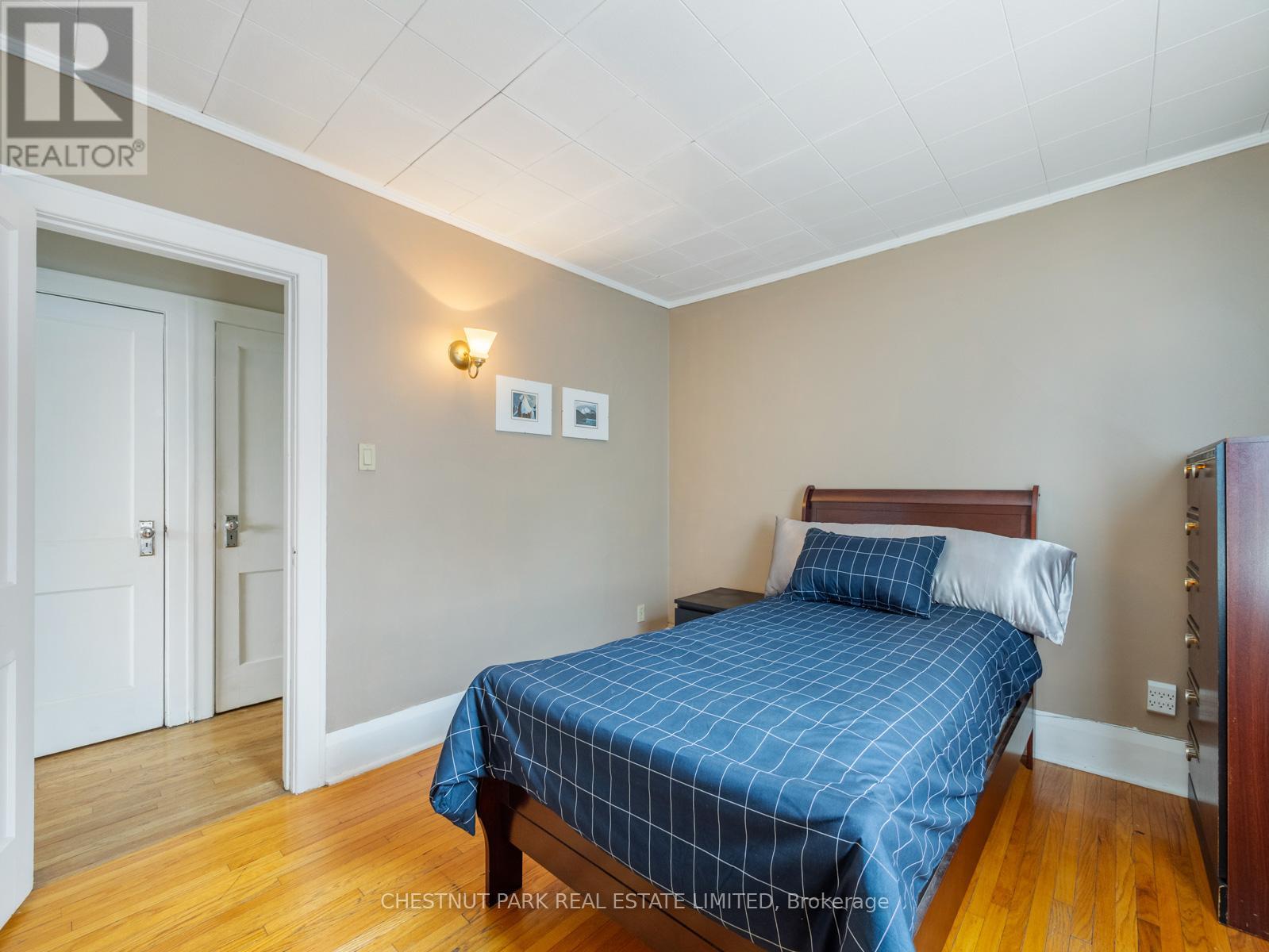Photo 2 of 673 Durie Street, Toronto ON