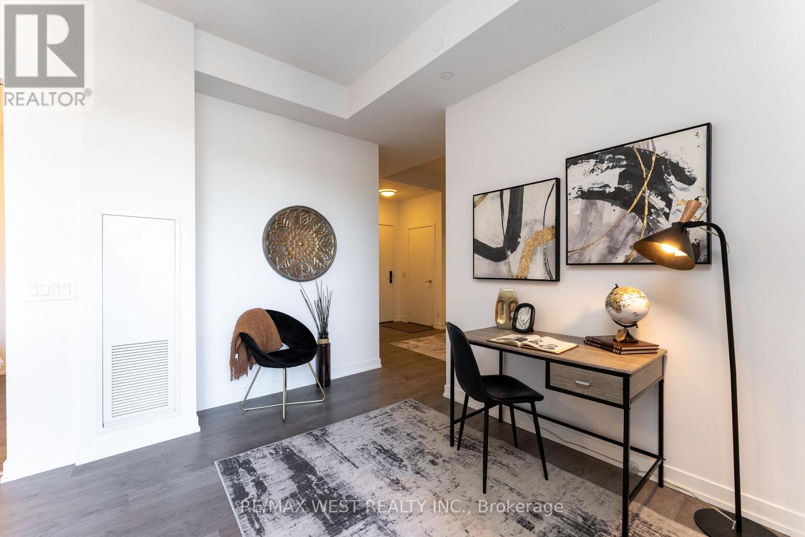 Photo 18 of 413 270 Dufferin Street, Toronto ON