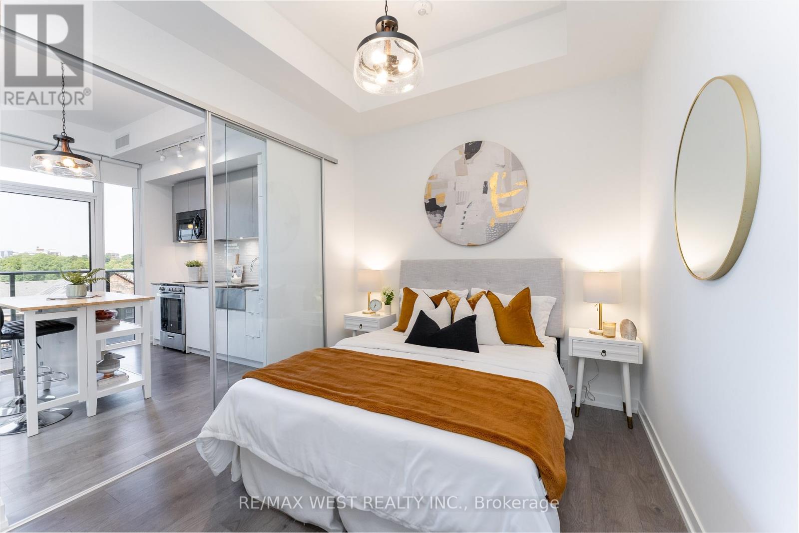 Photo 13 of 413 270 Dufferin Street, Toronto ON