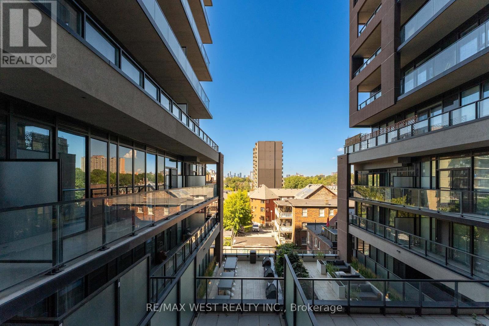 Photo 14 of 413 270 Dufferin Street, Toronto ON