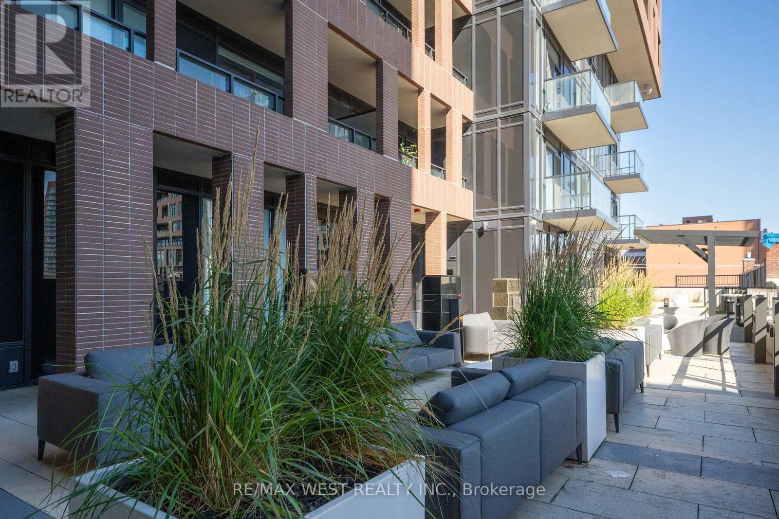 Photo 37 of 413 270 Dufferin Street, Toronto ON