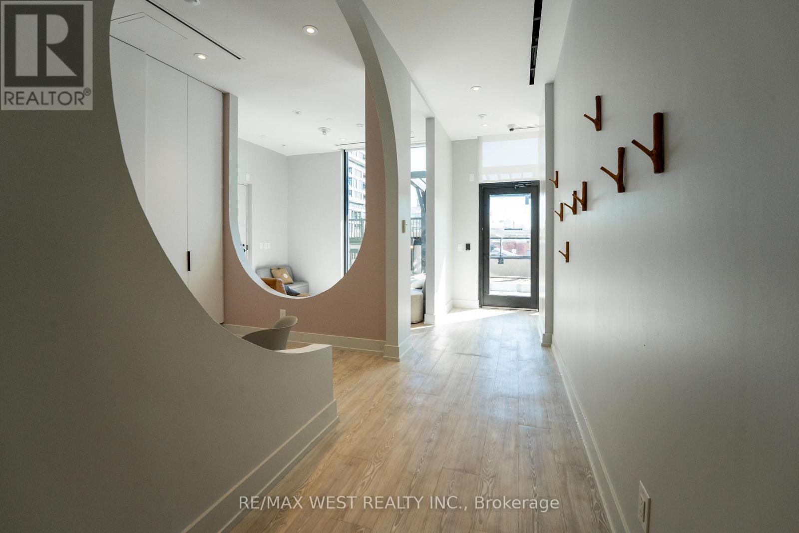 Photo 31 of 413 270 Dufferin Street, Toronto ON
