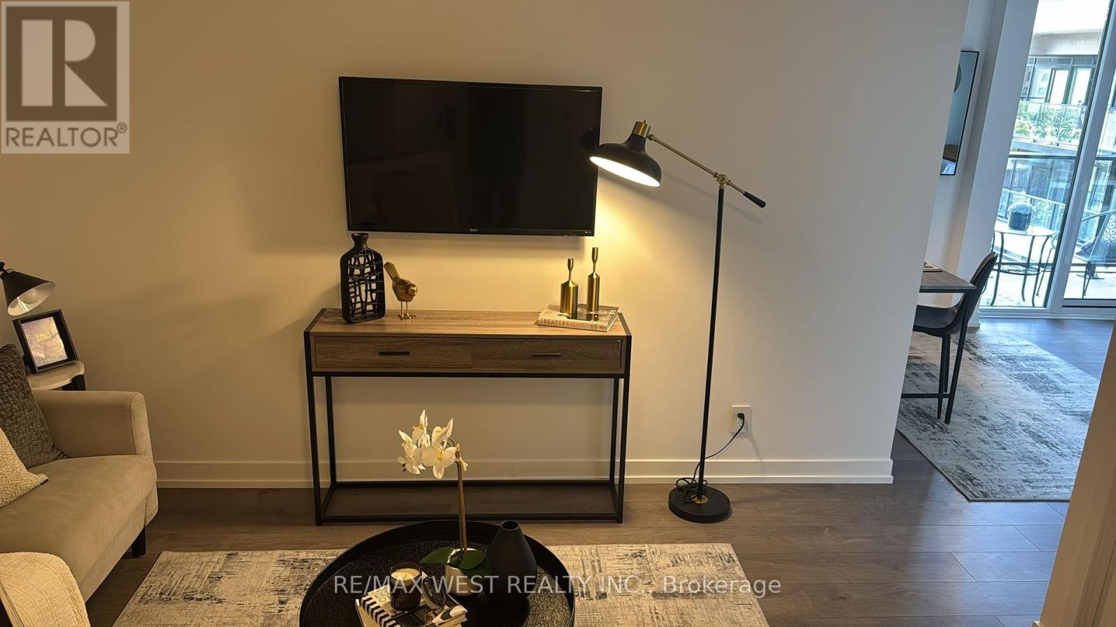 Photo 20 of 413 270 Dufferin Street, Toronto ON