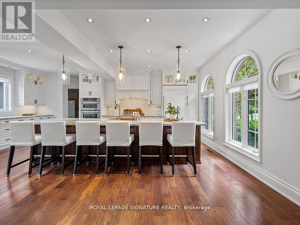 Photo 37 of 10 Forest Ridge Crescent, Halton Hills ON