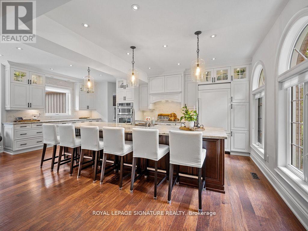 Photo 12 of 10 Forest Ridge Crescent, Halton Hills ON