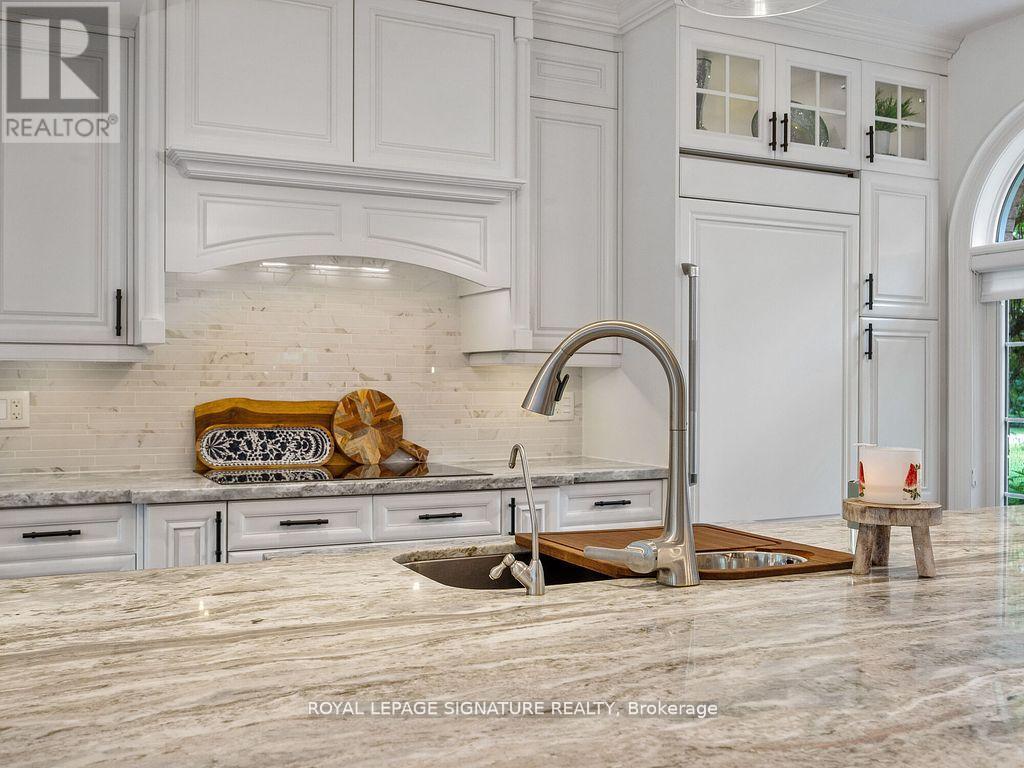 Photo 29 of 10 Forest Ridge Crescent, Halton Hills ON
