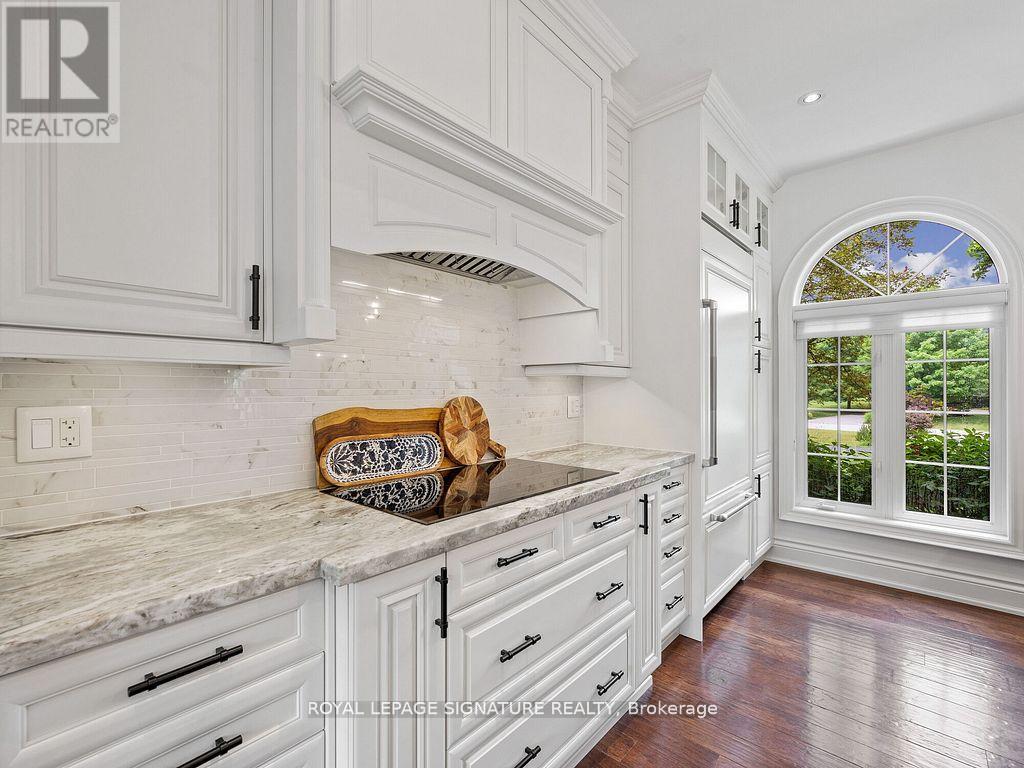 Photo 30 of 10 Forest Ridge Crescent, Halton Hills ON