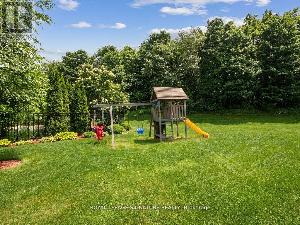 Photo 1 of 10 Forest Ridge Crescent, Halton Hills ON