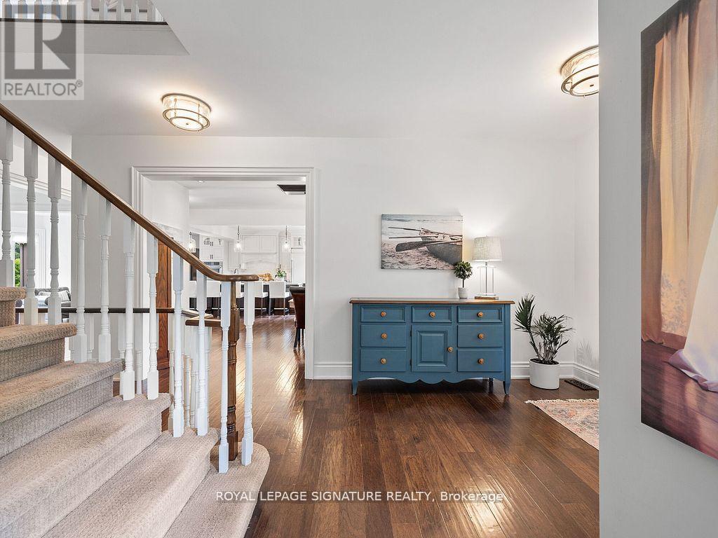 Photo 34 of 10 Forest Ridge Crescent, Halton Hills ON