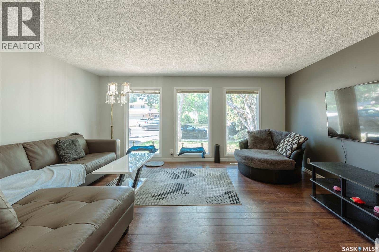 Photo 13 of 55 University Park Drive, Regina SK