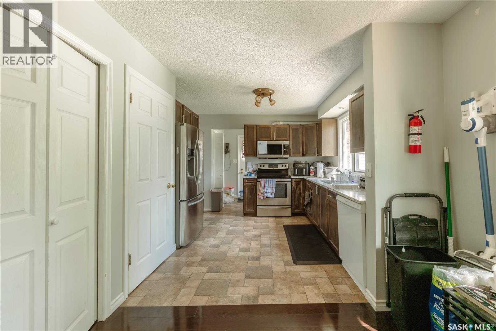 Photo 11 of 55 University Park Drive, Regina SK