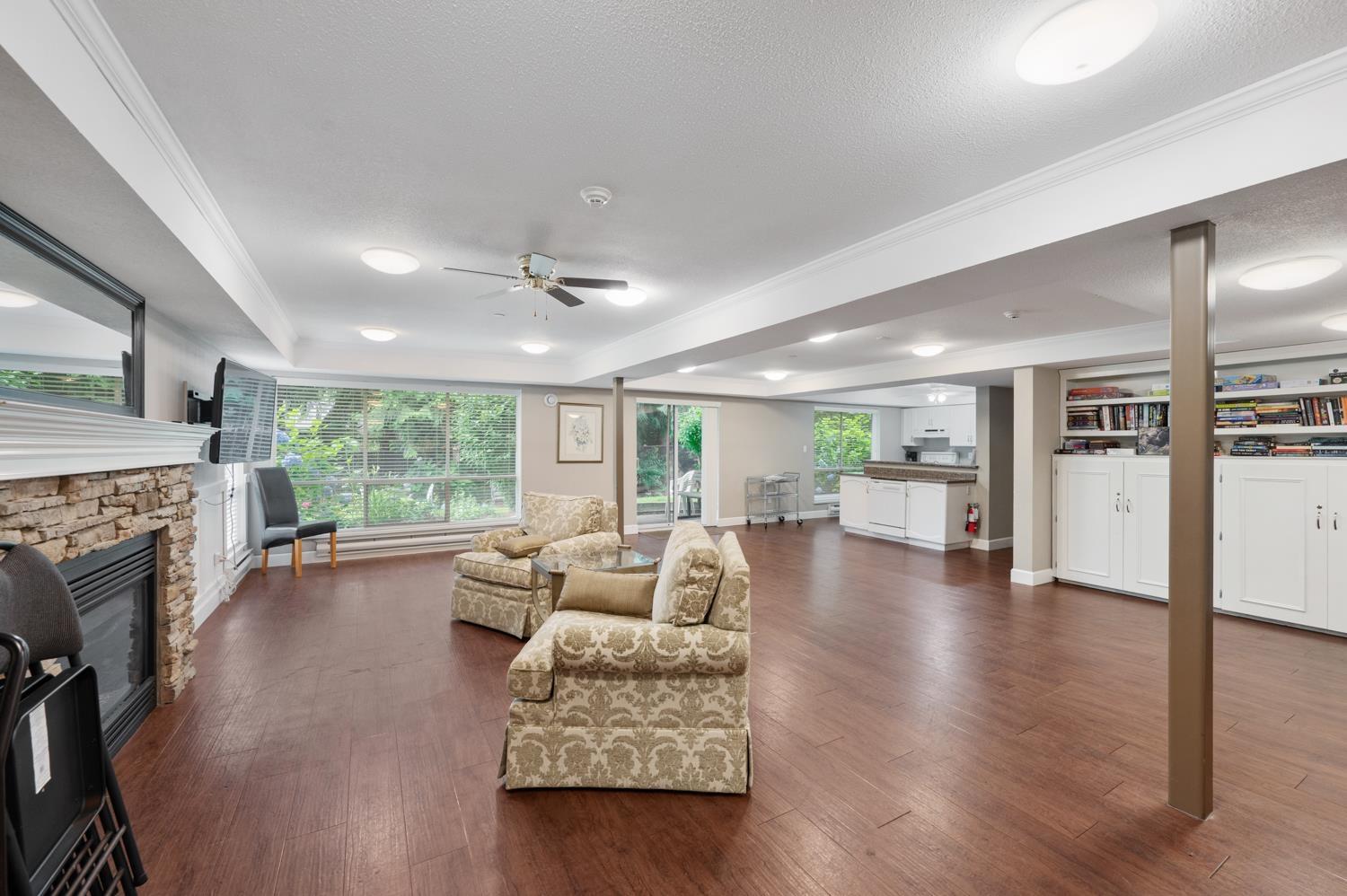 Photo 22 of 407 33280 E Bourquin Crescent, Abbotsford BC
