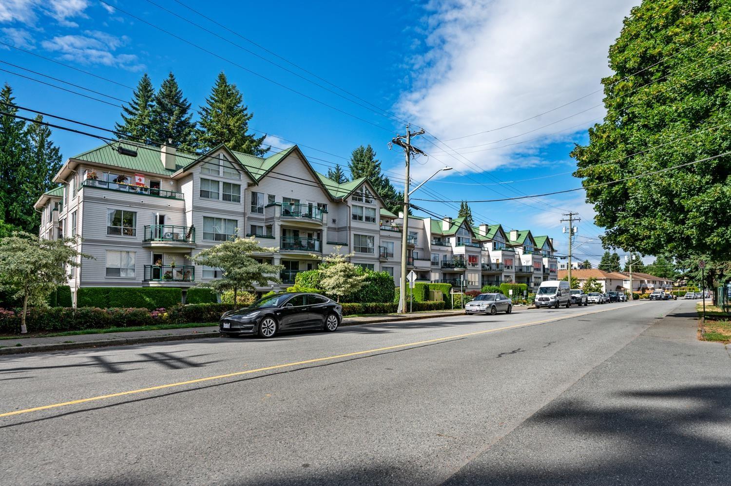 Photo 32 of 407 33280 E Bourquin Crescent, Abbotsford BC