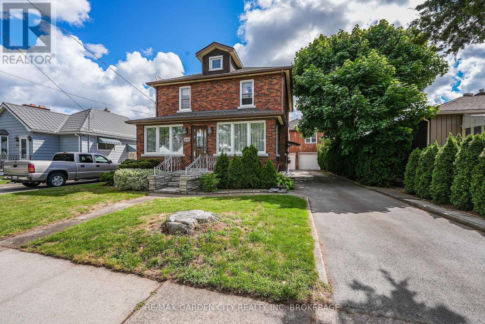 Photo 30 of 248 Wallace Avenue S, Welland ON