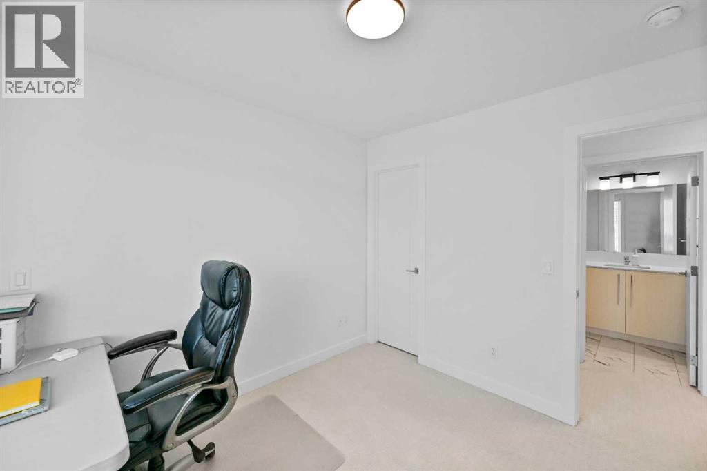 Single Family House for Sale in  Amblefield Terrace NW Moraine Calgary 