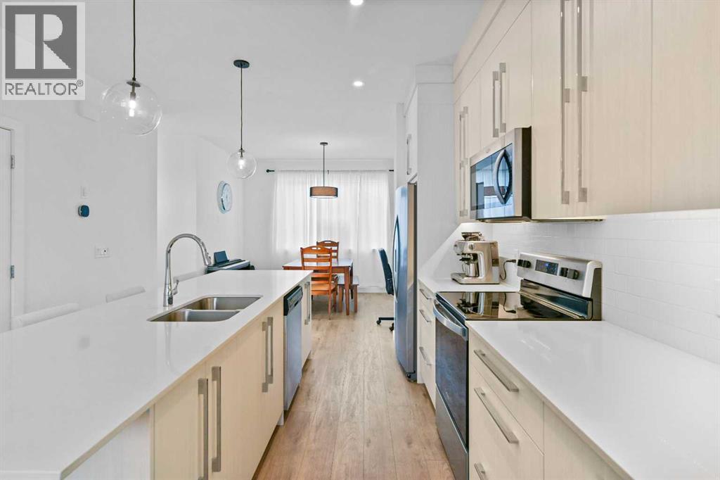 Single Family House for Sale in  Amblefield Terrace NW Moraine Calgary 
