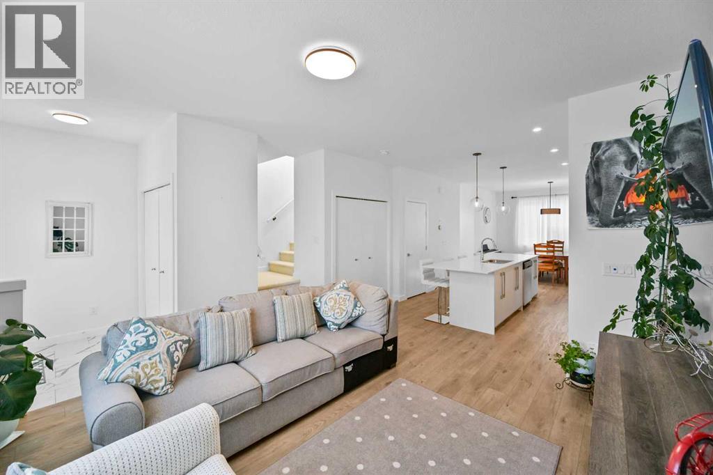 Single Family House for Sale in  Amblefield Terrace NW Moraine Calgary 