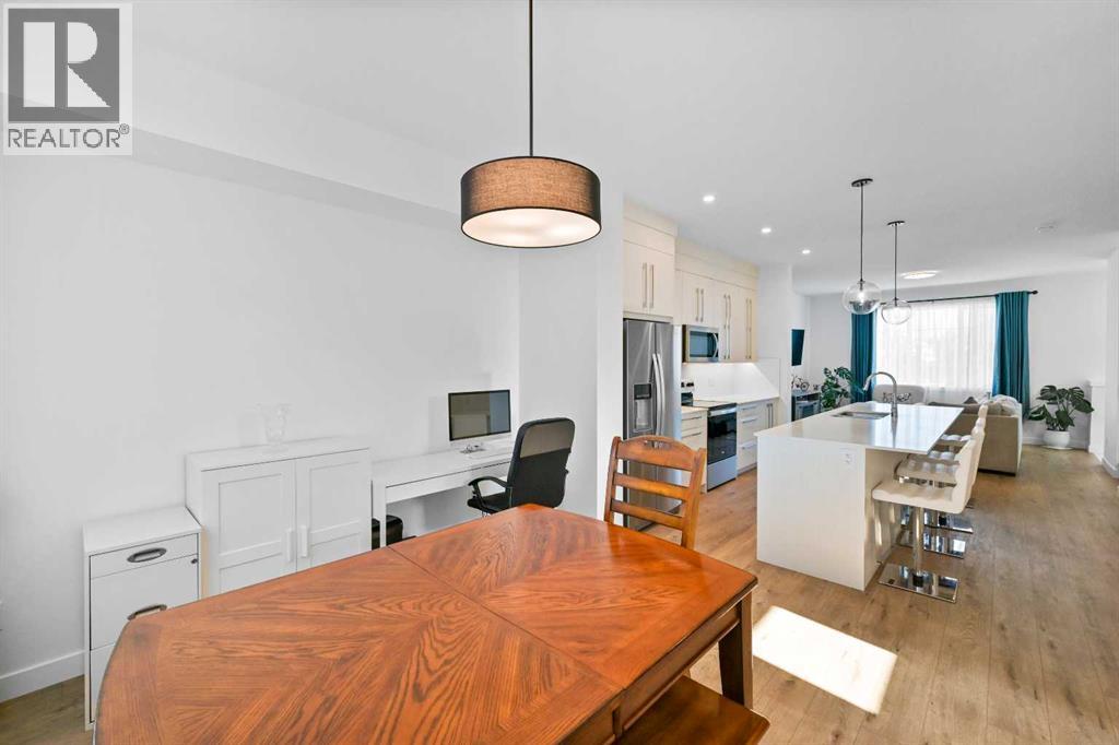 Single Family House for Sale in  Amblefield Terrace NW Moraine Calgary 
