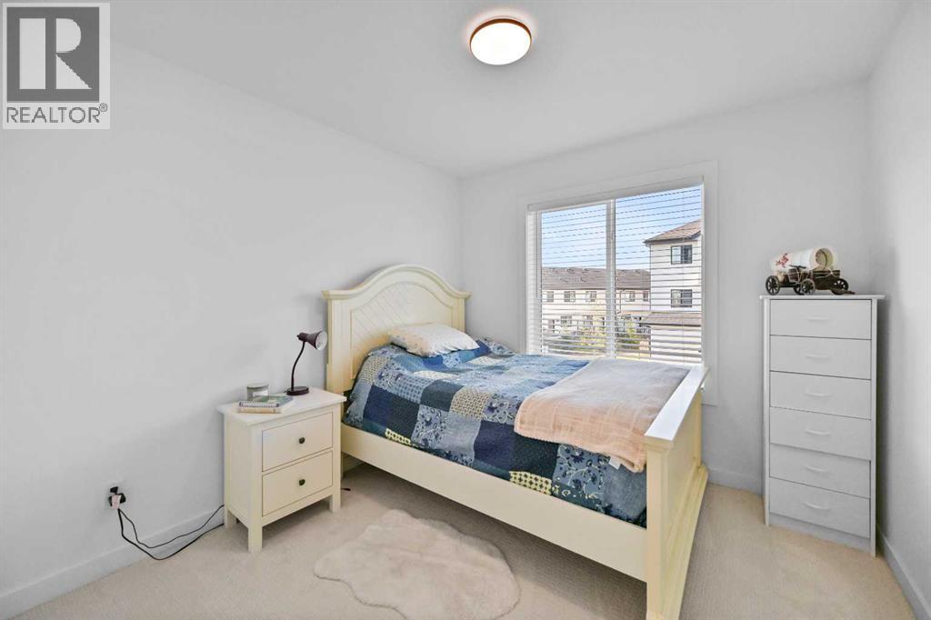 Single Family House for Sale in  Amblefield Terrace NW Moraine Calgary 
