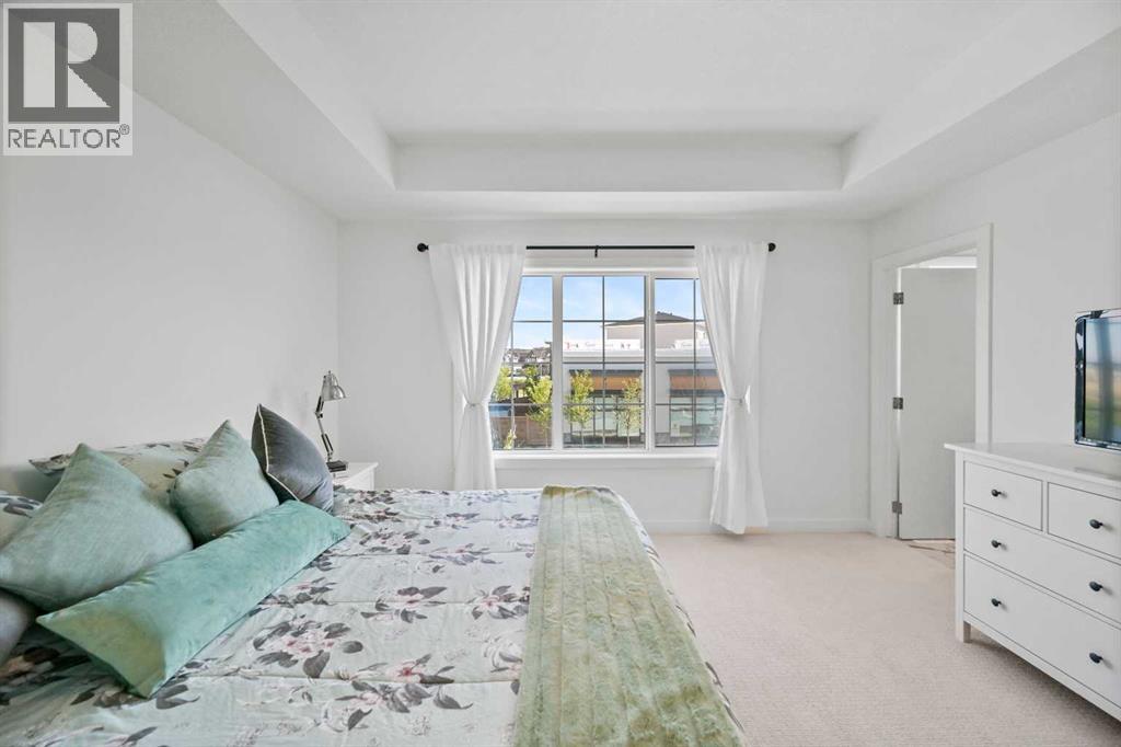 Single Family House for Sale in  Amblefield Terrace NW Moraine Calgary 
