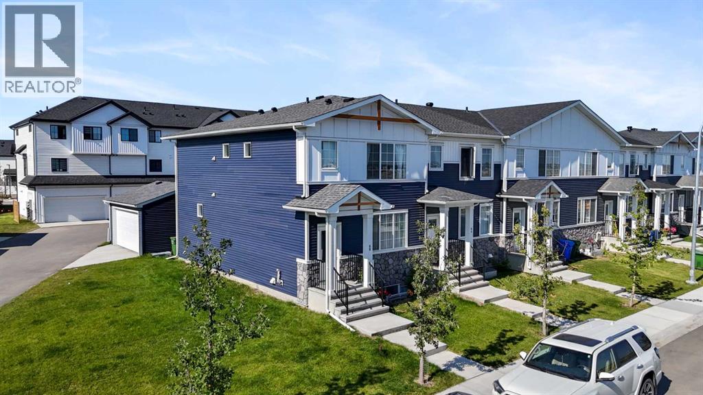Single Family House for Sale in  Amblefield Terrace NW Moraine Calgary 