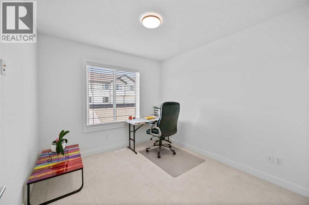 Single Family House for Sale in  Amblefield Terrace NW Moraine Calgary 