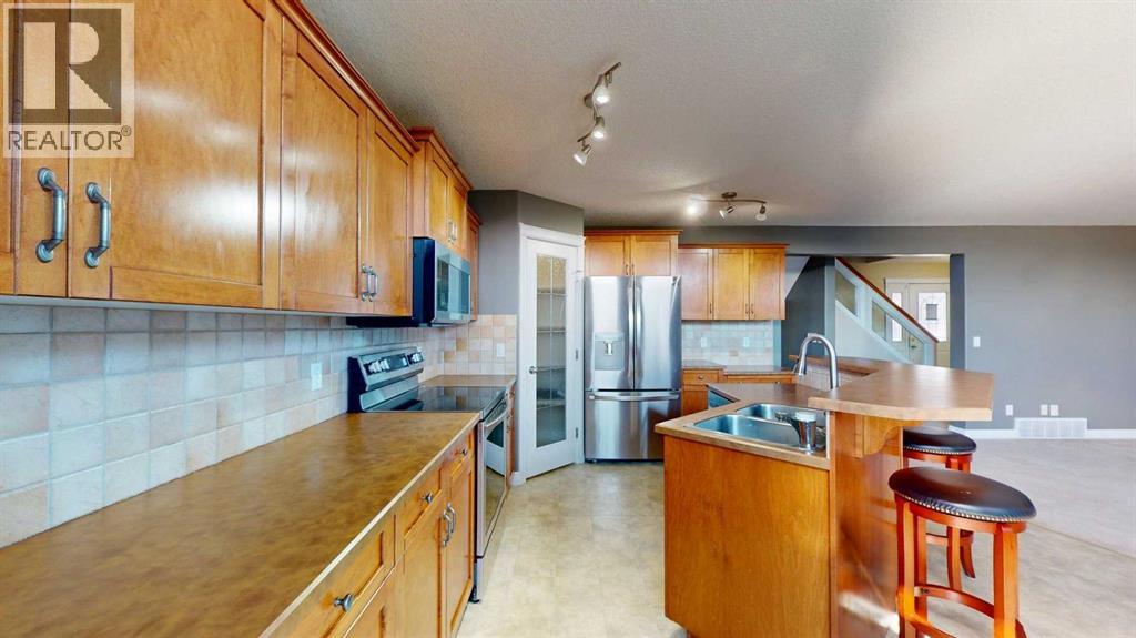 Photo 10 of 251 Laffont Way, Fort Mcmurray AB