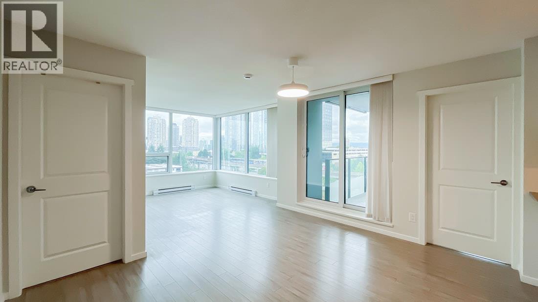 Photo 14 of 907 6658 Dow Avenue, Burnaby BC