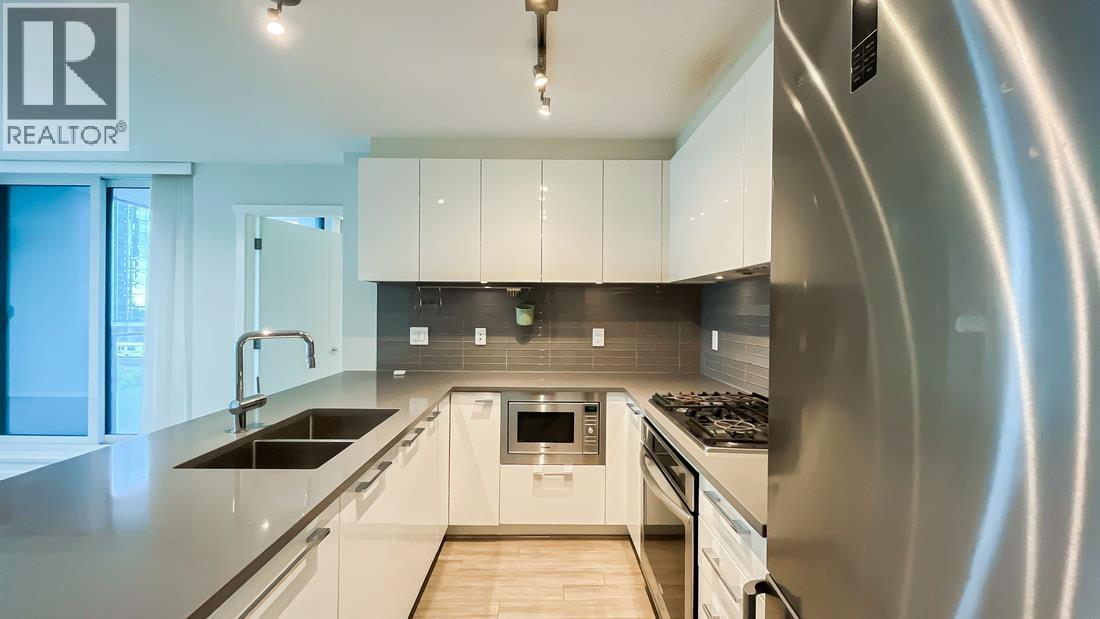 Photo 5 of 907 6658 Dow Avenue, Burnaby BC
