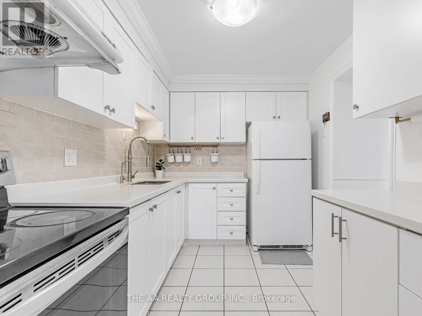Photo 20 of 20 50 Bridletowne Circle, Toronto ON