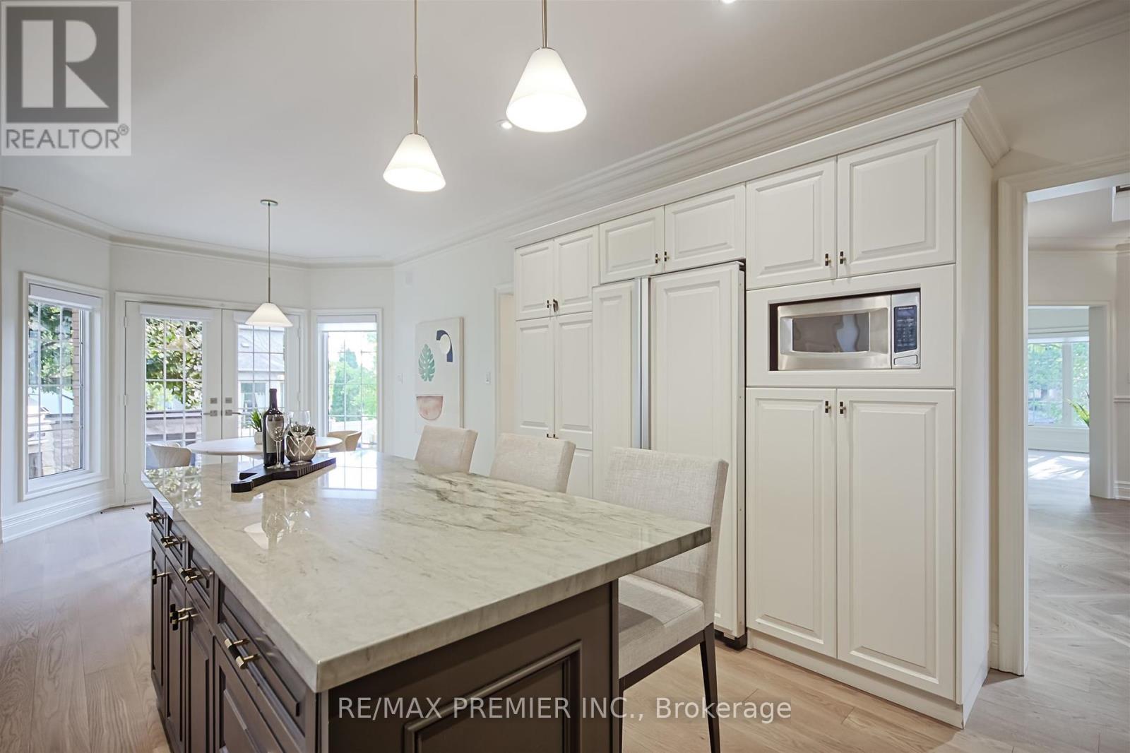 Photo 11 of 115 Southlawn Drive, Vaughan ON
