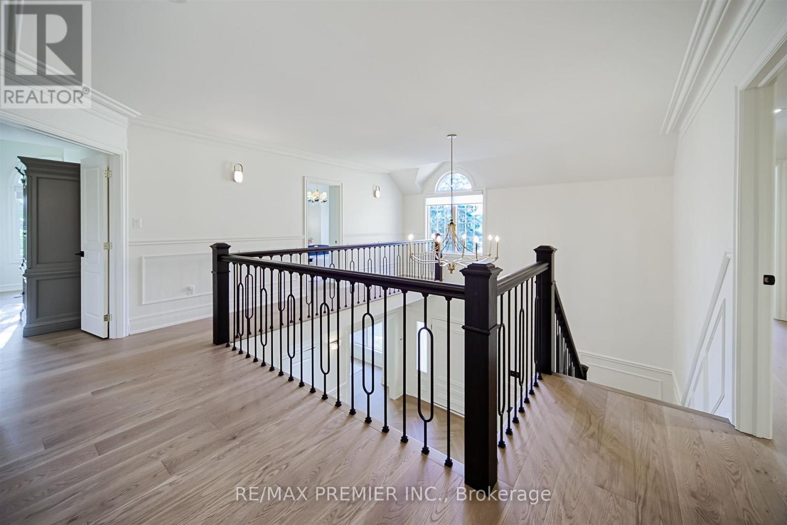 Photo 19 of 115 Southlawn Drive, Vaughan ON