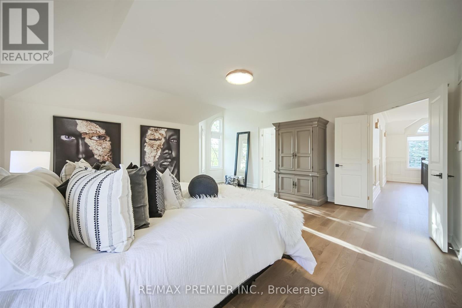 Photo 26 of 115 Southlawn Drive, Vaughan ON