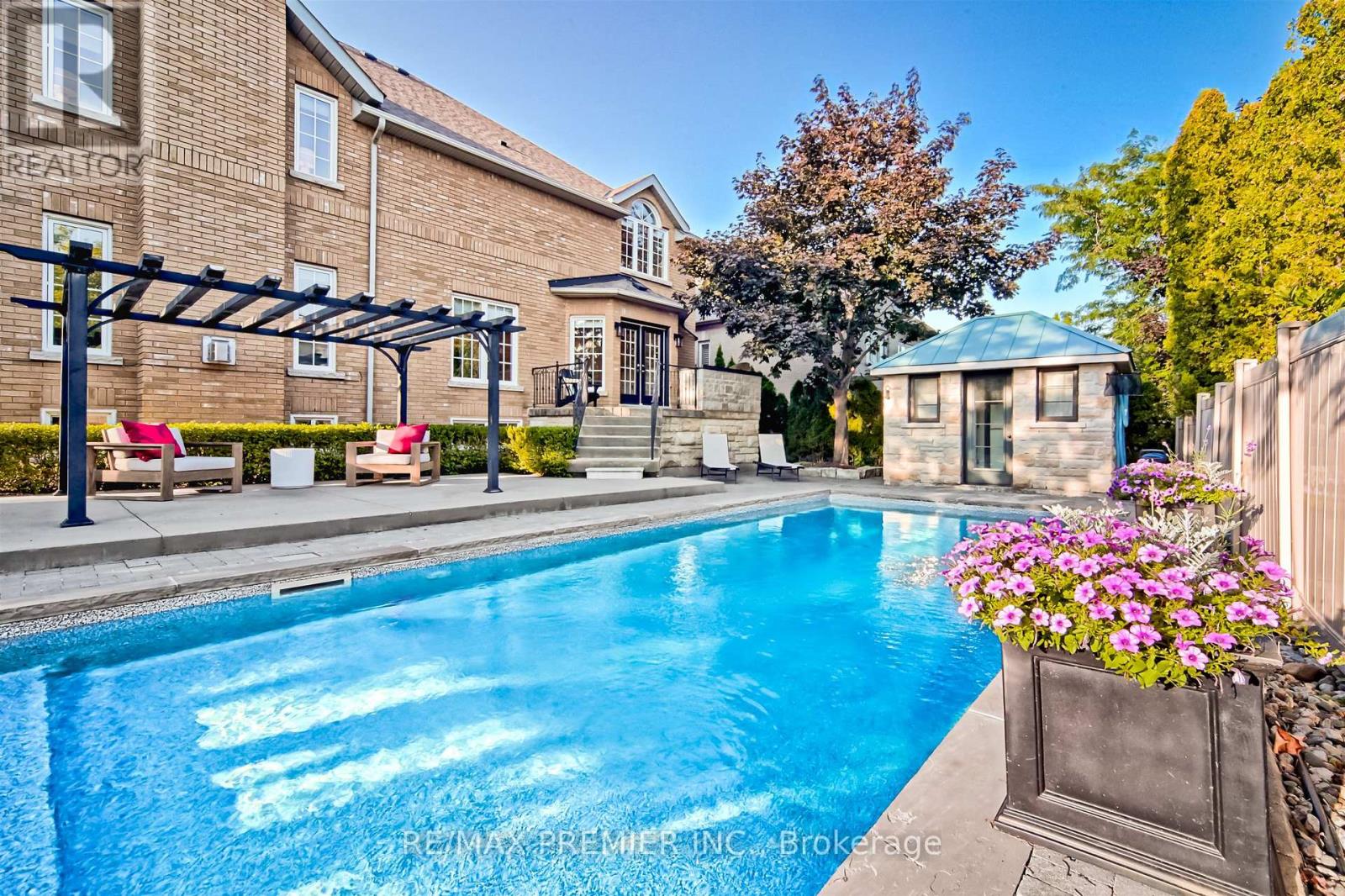 Photo 40 of 115 Southlawn Drive, Vaughan ON