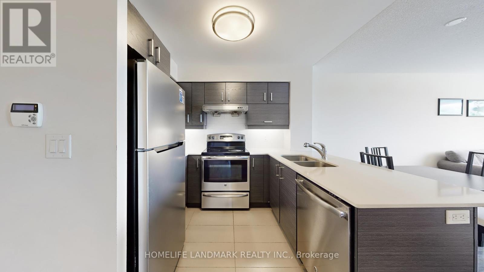 Photo 8 of 1910 1 Uptown Drive, Markham ON