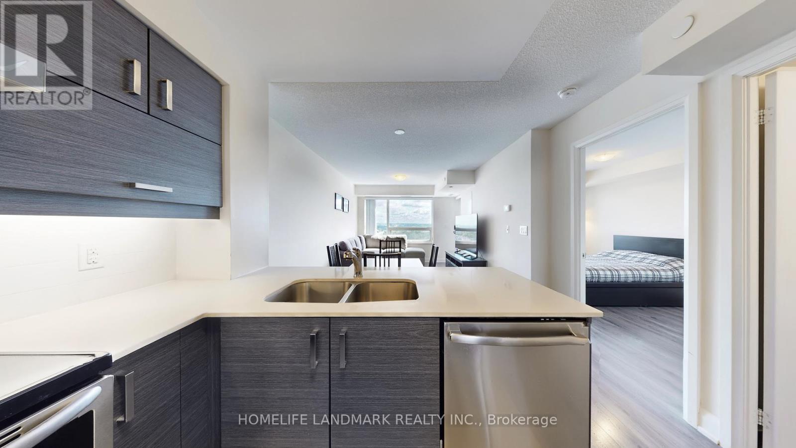 Photo 9 of 1910 1 Uptown Drive, Markham ON
