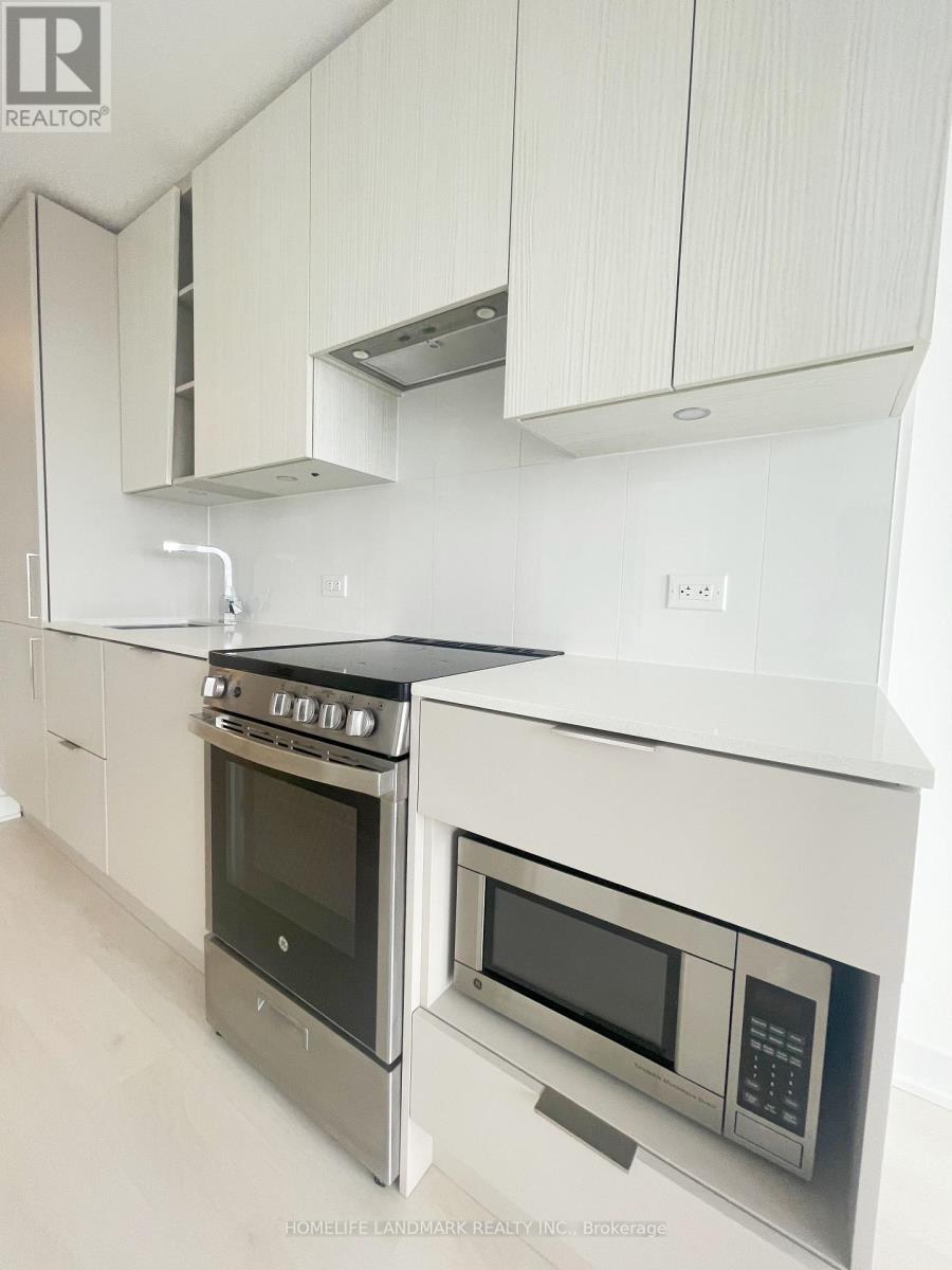 Photo 2 of 2812 3900 Confederation Parkway, Mississauga ON
