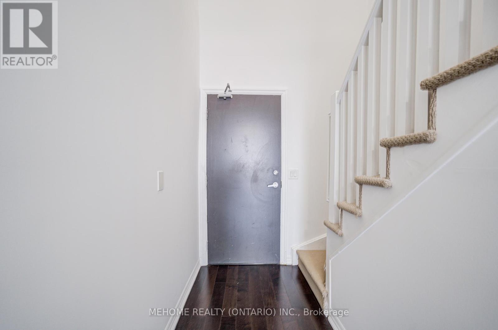 Photo 5 of 2103 223 Webb Drive, Mississauga ON